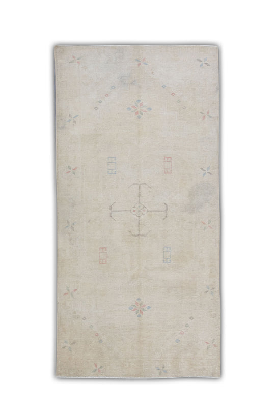 #132 Turkish Vintage Anatolian Rug  3'11" x 8'