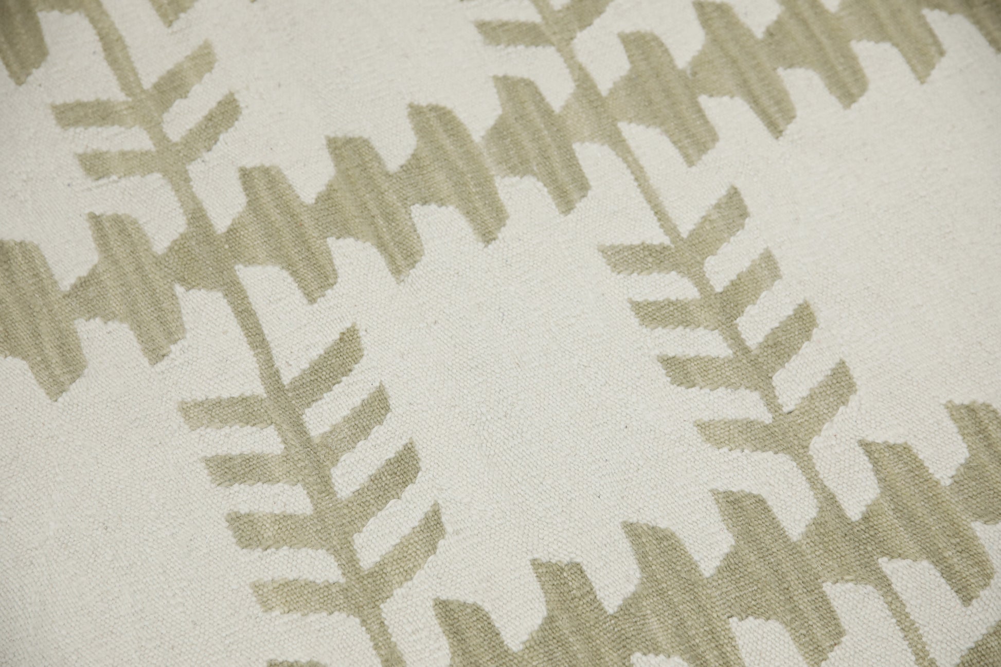 Oriental Flatweave Turkish Kilim 2'10" x 4'8" #7332