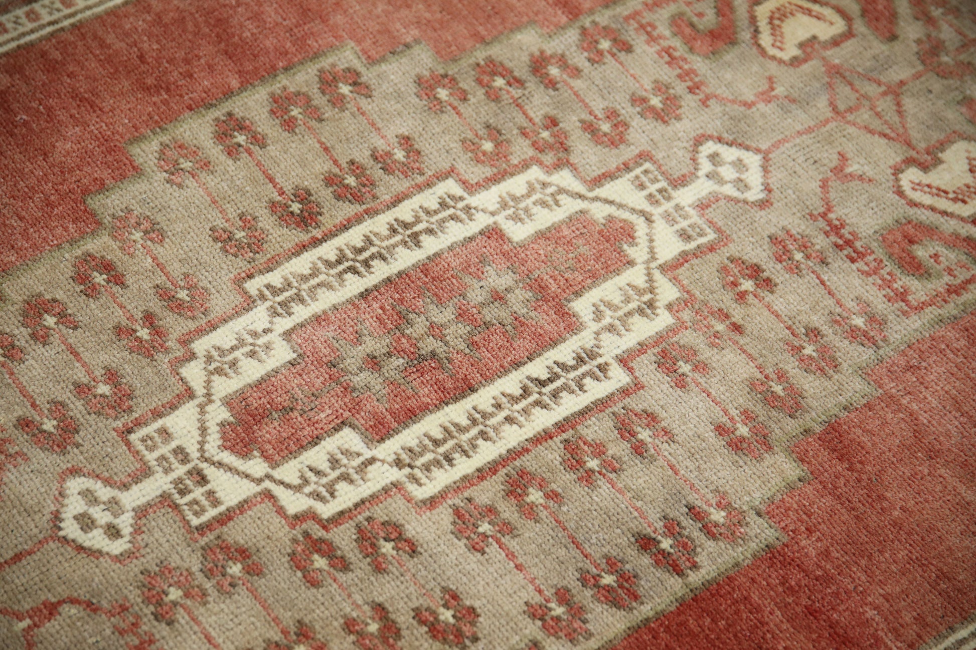 Turkish Vintage Anatolian Rug  4' x 7'2" #201