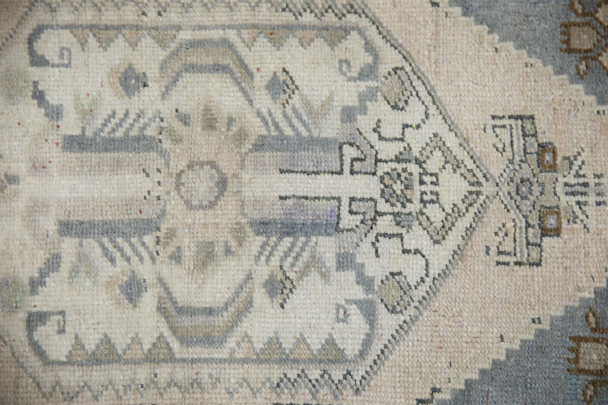 Oriental Hand Knotted Vintage Turkish Mini Rug 1'2" x 2'8" #112