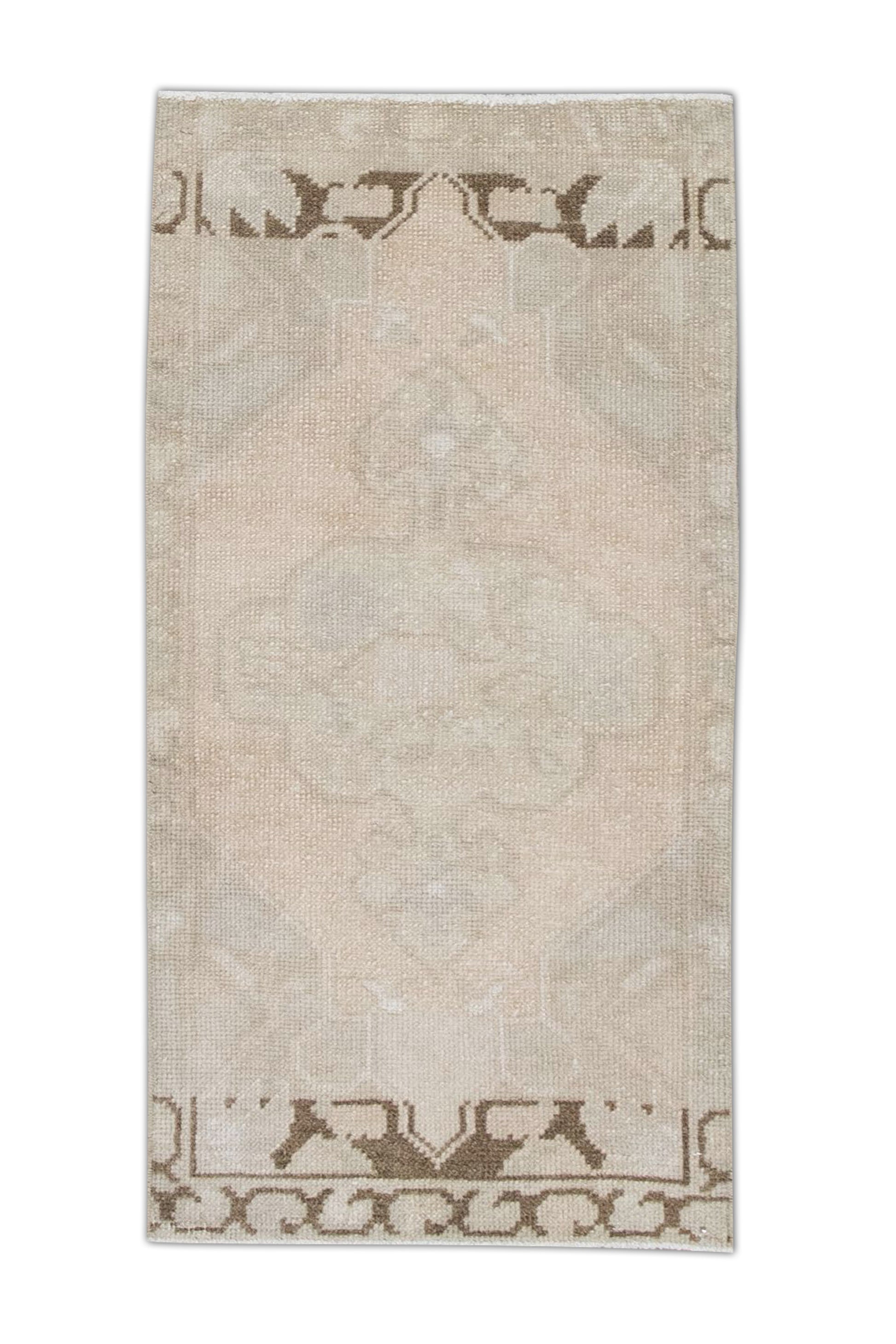 Oriental Hand Knotted Vintage Turkish Mini Rug 1'6" x 2'11" #39