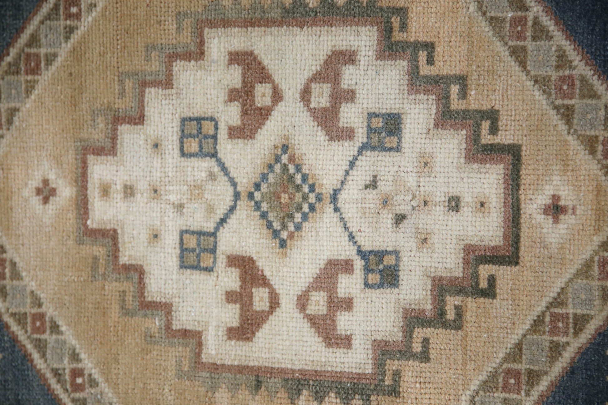 Oriental Hand Knotted Vintage Turkish Mini Rug 1'5" x 3'3" #24