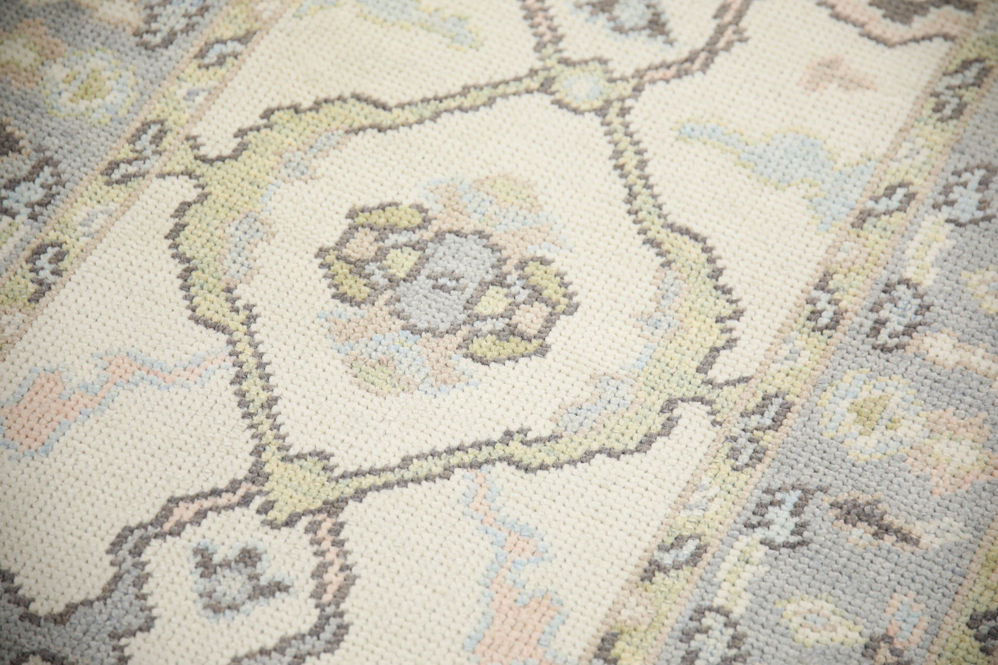 Turkish Oushak Rug 2'7" x 8'9" #1077