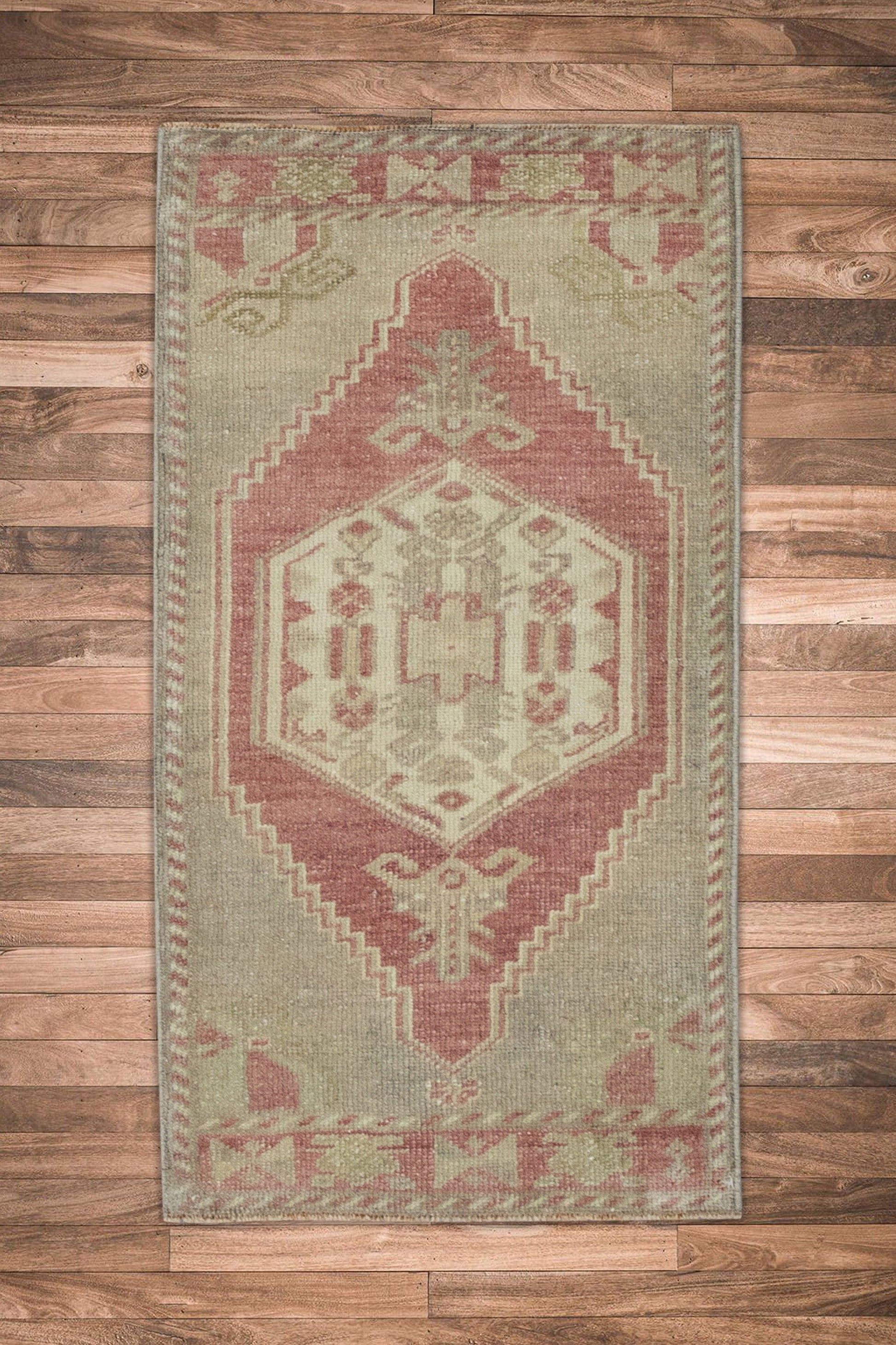 Oriental Hand Knotted Vintage Turkish Mini Rug 1'6" x 3'3" #06