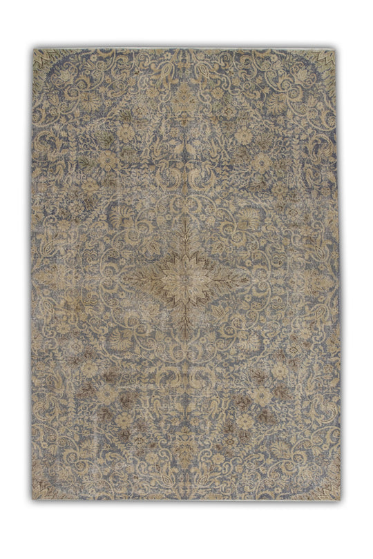 #112 Turkish Vintage Anatolian Rug  7' x 9'9"