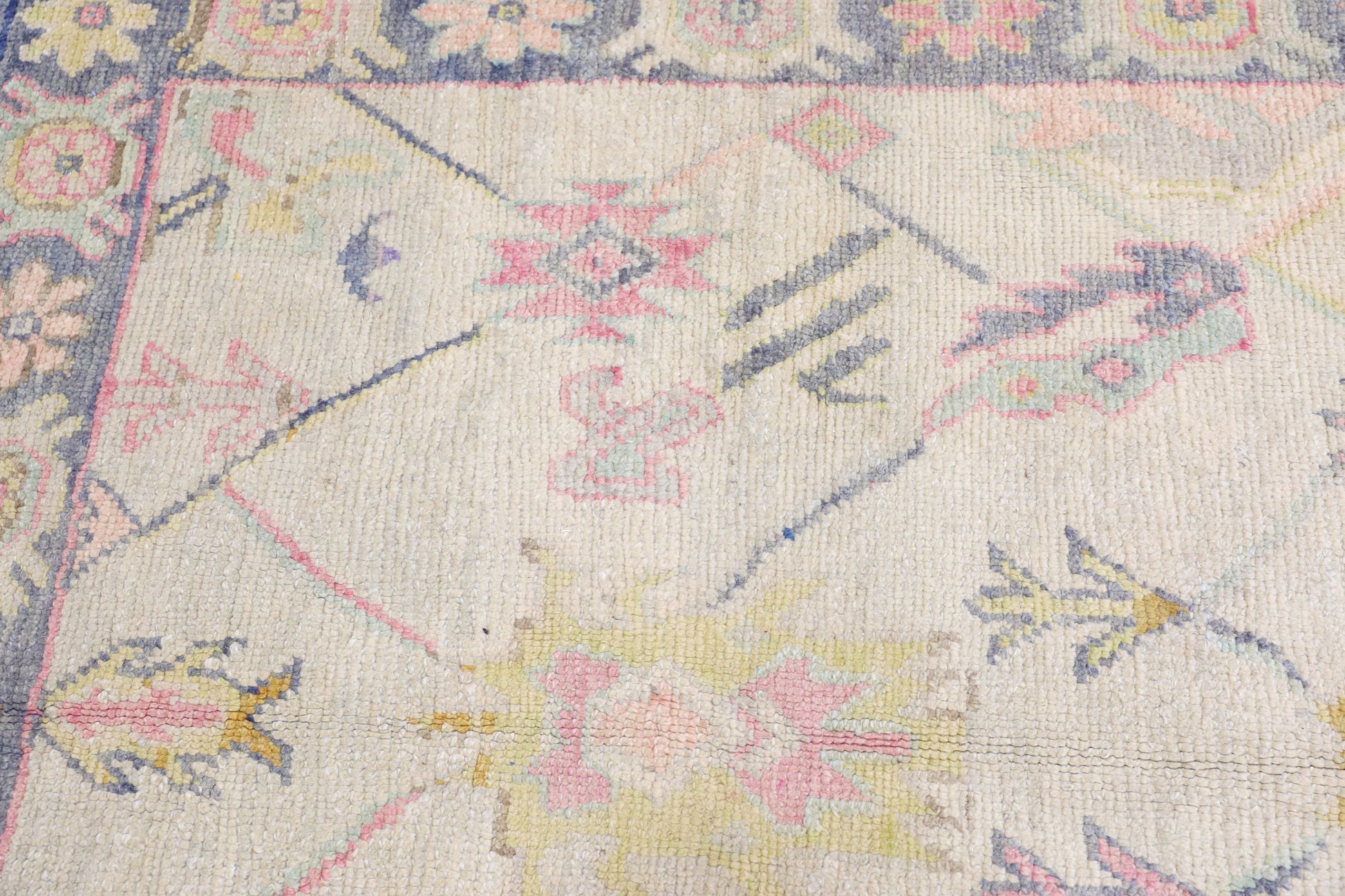 Turkish Oushak Rug 5'7" x 5'6" #4588