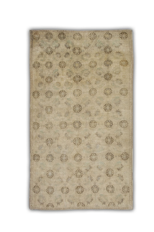 #29 Turkish Vintage Anatolian Rug  4'10" x 8'5"