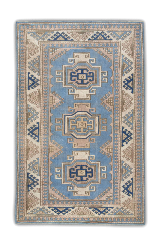 #604 Turkish Vintage Anatolian Rug  4'4" x 6'9"