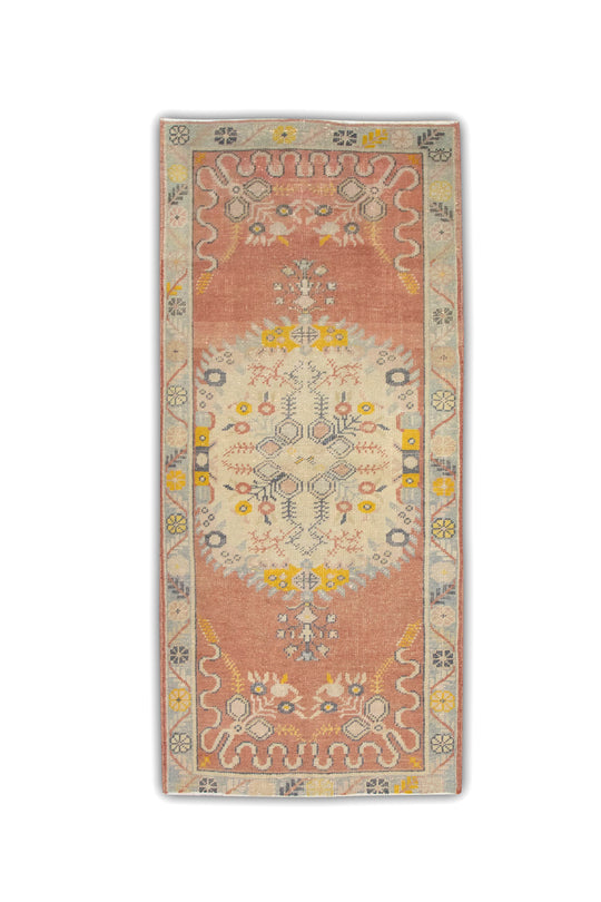 #95 Turkish Vintage Anatolian Rug  2'9" x 6'4"