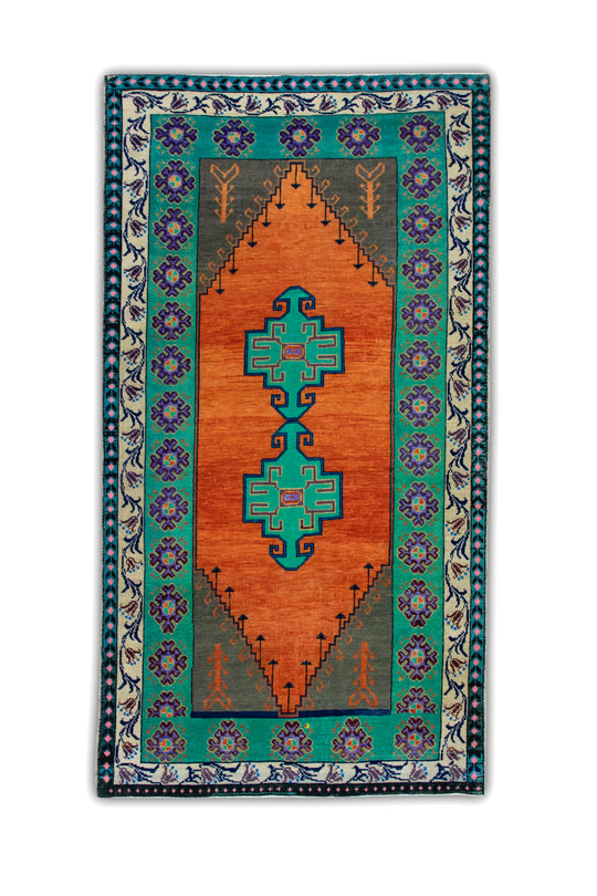 #6448 Turkish Vintage Anatolian Rug  3'11" x 6'7"