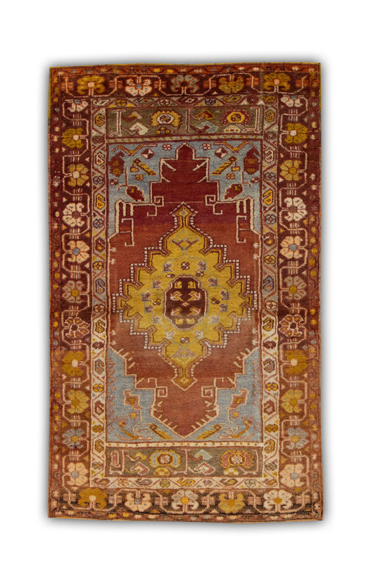 #286 Turkish Vintage Anatolian Rug  3'3" x 5'5"